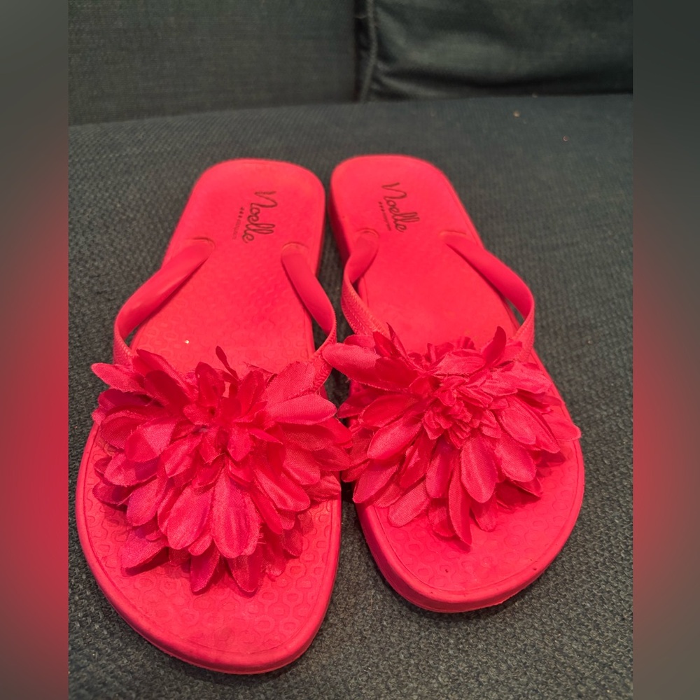 Noelle Floral Sandals with Decorative Bloom